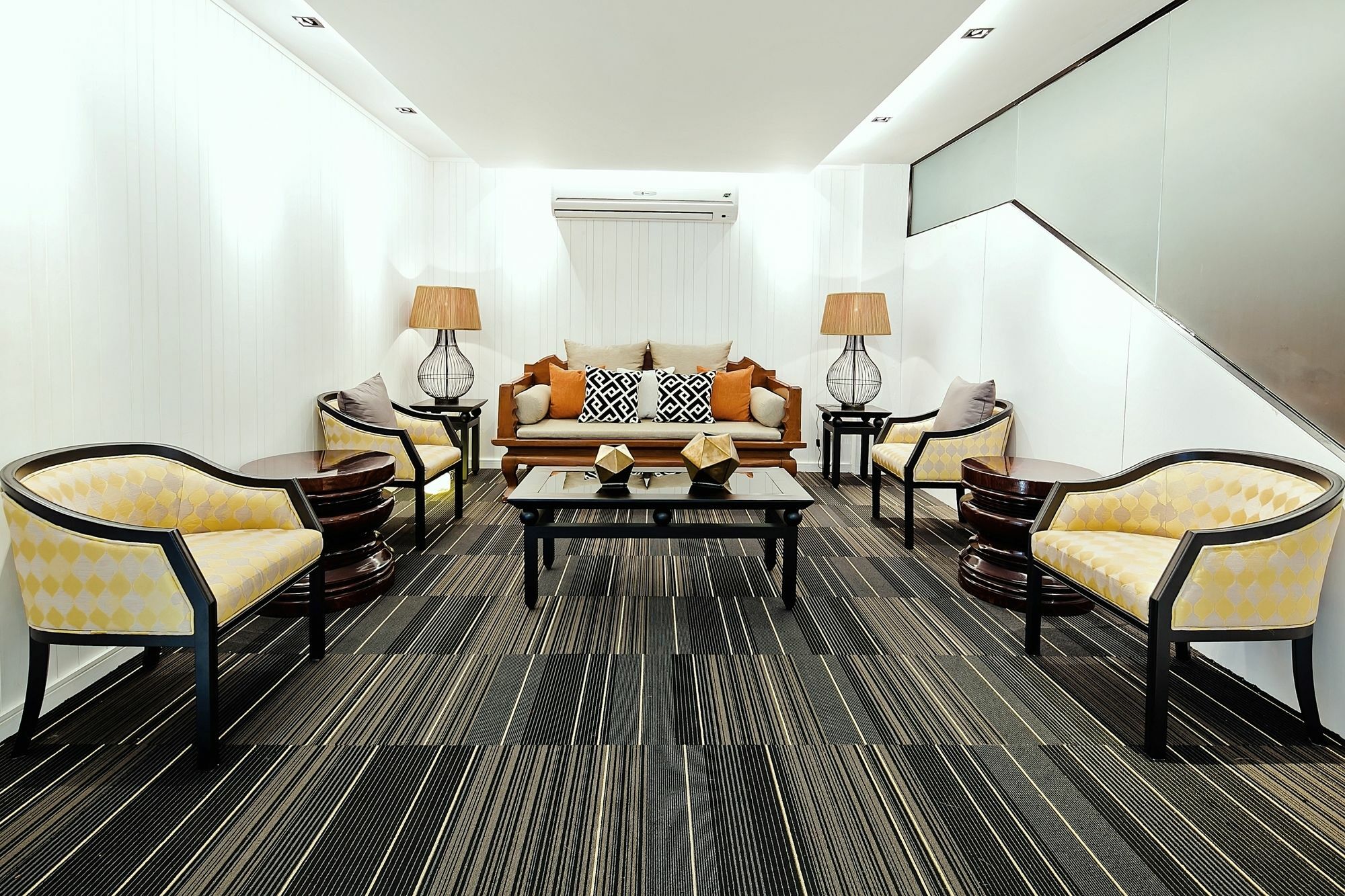 Three Sukhumvit Hotel - Sha Plus Certified Bangkok Esterno foto